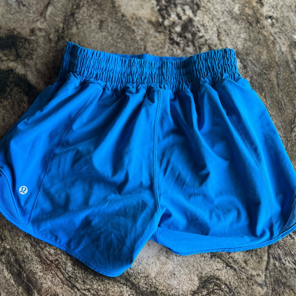 Lululemon Hotty Hot High-Rise 4” Size:4